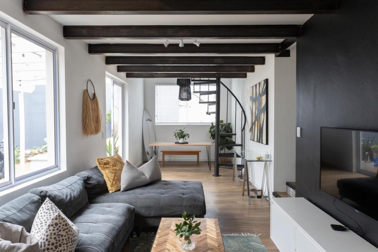 Peaceful Modern With Private Garden In North
