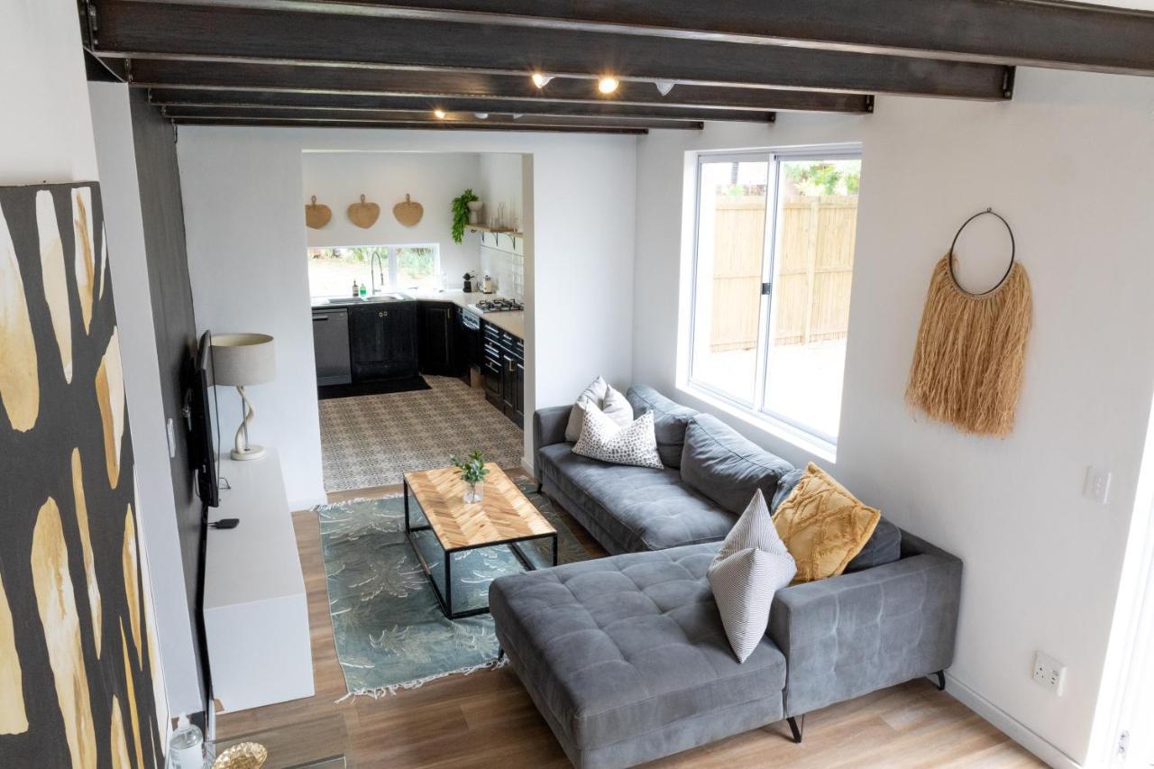 Villa Peaceful Modern With Private Garden In North *